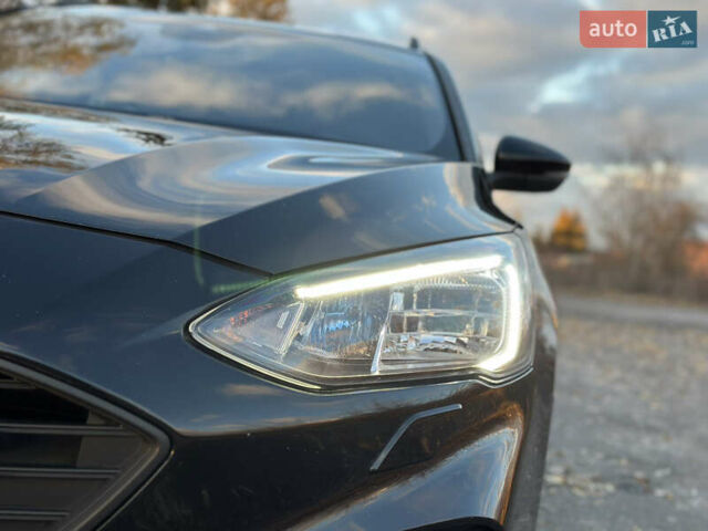 Черный Форд Фокус, объемом двигателя 1.5 л и пробегом 174 тыс. км за 14550 $, фото 47 на Automoto.ua