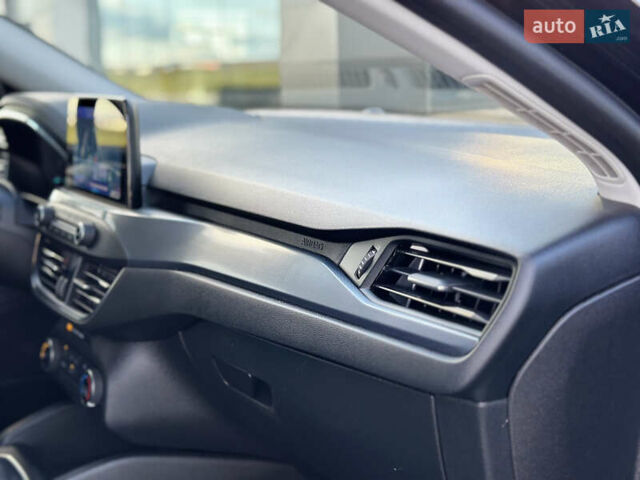 Черный Форд Фокус, объемом двигателя 1.5 л и пробегом 158 тыс. км за 15500 $, фото 32 на Automoto.ua