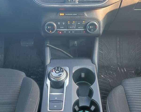 Чорний Форд Фокус, об'ємом двигуна 1.5 л та пробігом 241 тис. км за 12900 $, фото 36 на Automoto.ua