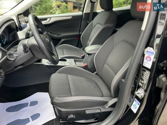 Чорний Форд Фокус, об'ємом двигуна 1.5 л та пробігом 189 тис. км за 14750 $, фото 19 на Automoto.ua