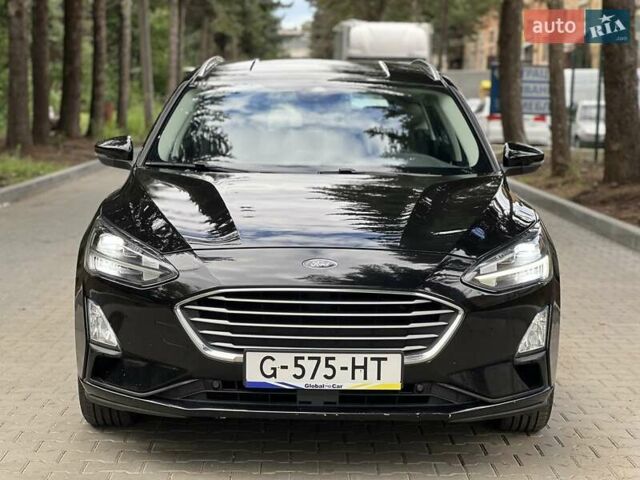 Черный Форд Фокус, объемом двигателя 1.5 л и пробегом 189 тыс. км за 14750 $, фото 5 на Automoto.ua