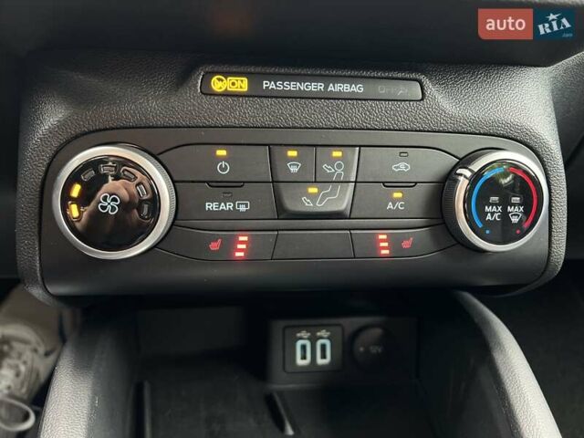 Чорний Форд Фокус, об'ємом двигуна 1.5 л та пробігом 189 тис. км за 14750 $, фото 34 на Automoto.ua