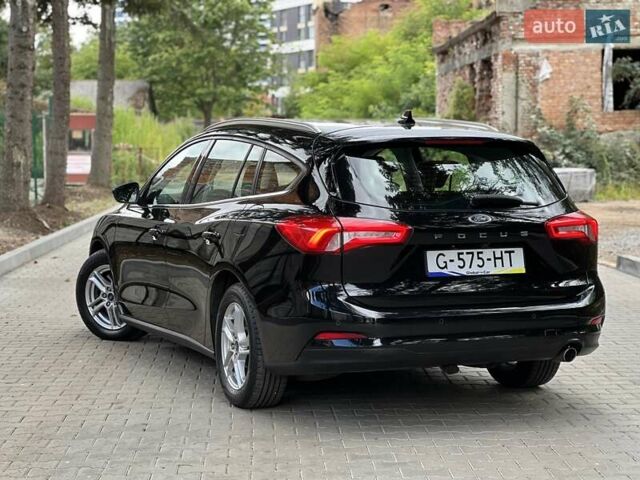 Черный Форд Фокус, объемом двигателя 1.5 л и пробегом 189 тыс. км за 14750 $, фото 4 на Automoto.ua