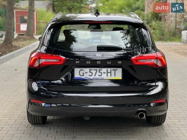 Чорний Форд Фокус, об'ємом двигуна 1.5 л та пробігом 189 тис. км за 14750 $, фото 6 на Automoto.ua