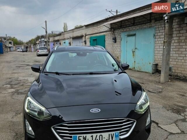 Чорний Форд Фокус, об'ємом двигуна 1.5 л та пробігом 181 тис. км за 13500 $, фото 5 на Automoto.ua