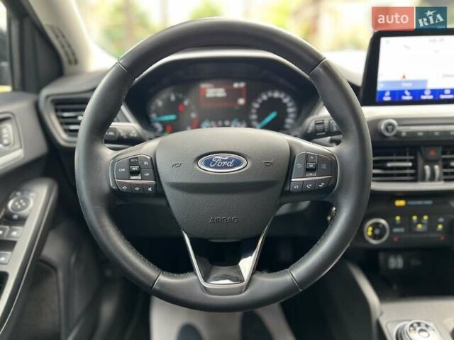 Черный Форд Фокус, объемом двигателя 1.5 л и пробегом 189 тыс. км за 14750 $, фото 16 на Automoto.ua