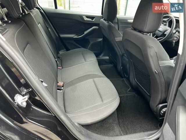 Черный Форд Фокус, объемом двигателя 1.5 л и пробегом 189 тыс. км за 14750 $, фото 9 на Automoto.ua