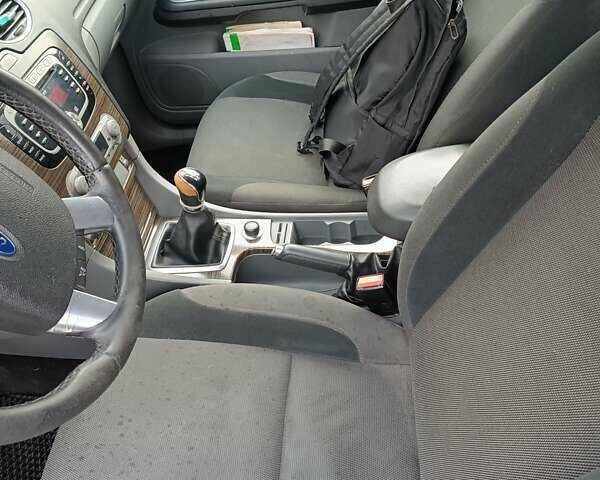 Фиолетовый Форд Фокус, объемом двигателя 1.6 л и пробегом 280 тыс. км за 5400 $, фото 13 на Automoto.ua