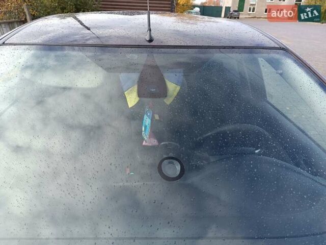 Фиолетовый Форд Фокус, объемом двигателя 1.6 л и пробегом 280 тыс. км за 5400 $, фото 30 на Automoto.ua