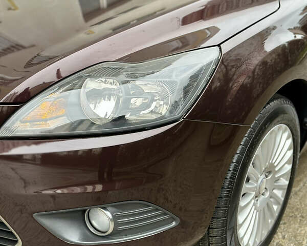 Коричневый Форд Фокус, объемом двигателя 1.6 л и пробегом 229 тыс. км за 6100 $, фото 62 на Automoto.ua