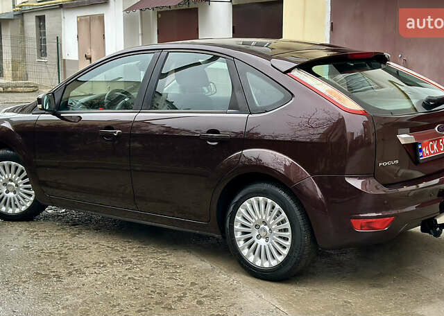 Коричневый Форд Фокус, объемом двигателя 1.6 л и пробегом 229 тыс. км за 6100 $, фото 7 на Automoto.ua