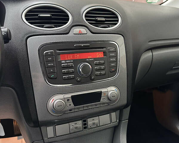 Коричневый Форд Фокус, объемом двигателя 1.6 л и пробегом 229 тыс. км за 6100 $, фото 35 на Automoto.ua