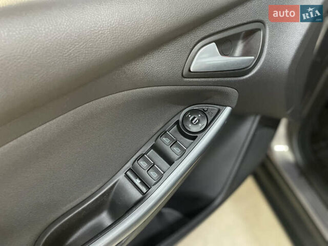 Коричневый Форд Фокус, объемом двигателя 1.6 л и пробегом 214 тыс. км за 7950 $, фото 29 на Automoto.ua