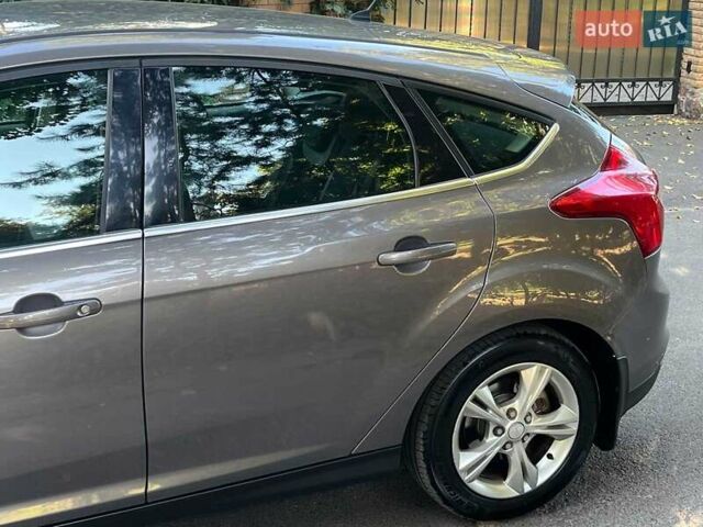 Коричневый Форд Фокус, объемом двигателя 1.6 л и пробегом 217 тыс. км за 7590 $, фото 6 на Automoto.ua