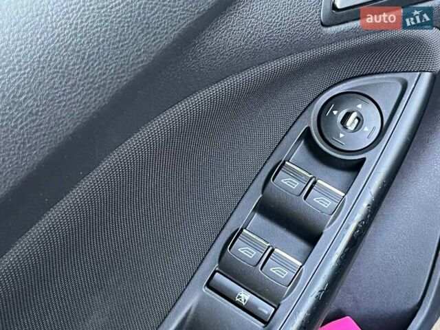 Коричневый Форд Фокус, объемом двигателя 1.6 л и пробегом 217 тыс. км за 7590 $, фото 36 на Automoto.ua