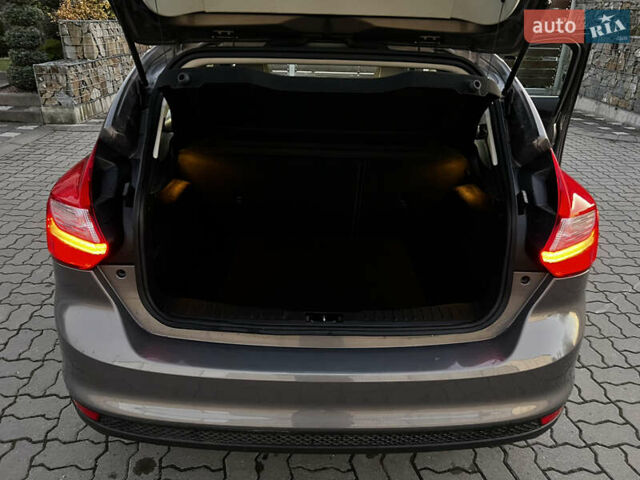 Коричневый Форд Фокус, объемом двигателя 1.6 л и пробегом 214 тыс. км за 7800 $, фото 52 на Automoto.ua