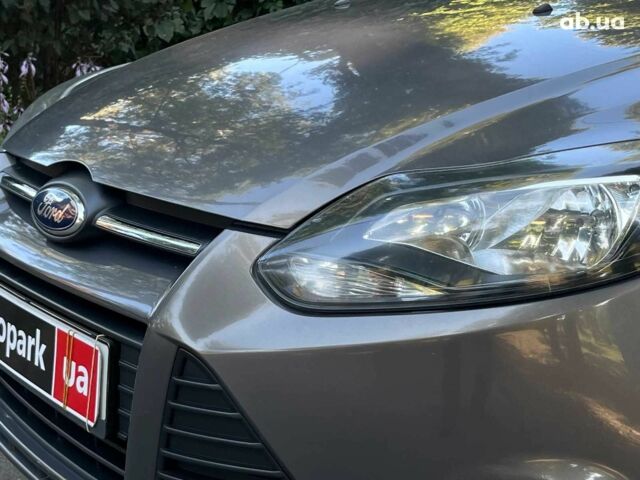 Коричневый Форд Фокус, объемом двигателя 1.6 л и пробегом 217 тыс. км за 7590 $, фото 4 на Automoto.ua