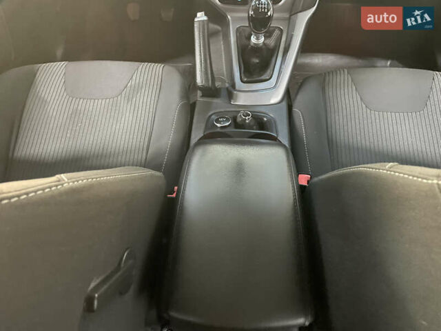 Коричневий Форд Фокус, об'ємом двигуна 1.6 л та пробігом 214 тис. км за 7999 $, фото 36 на Automoto.ua