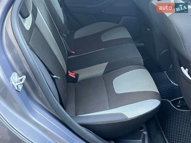 Коричневый Форд Фокус, объемом двигателя 1.6 л и пробегом 217 тыс. км за 7590 $, фото 28 на Automoto.ua