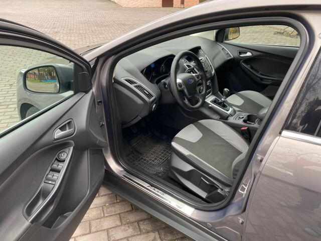 Коричневий Форд Фокус, об'ємом двигуна 1 л та пробігом 115 тис. км за 7400 $, фото 6 на Automoto.ua