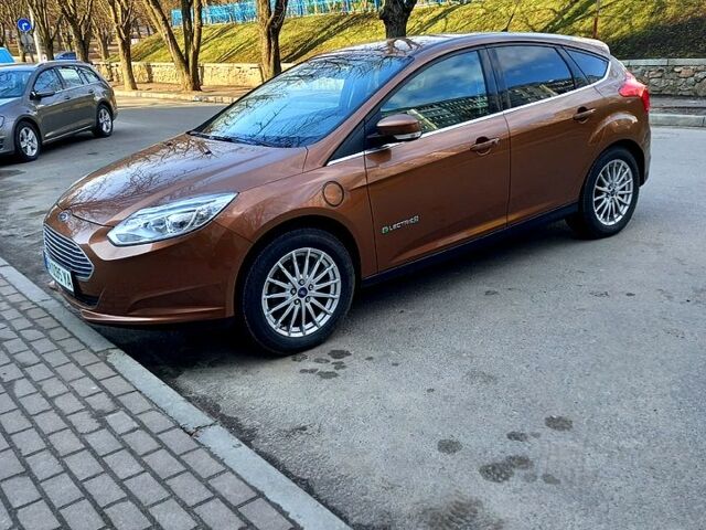 Коричневый Форд Фокус, объемом двигателя 0 л и пробегом 116 тыс. км за 8800 $, фото 2 на Automoto.ua