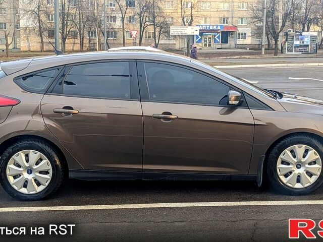 Коричневый Форд Фокус, объемом двигателя 10 л и пробегом 72 тыс. км за 9900 $, фото 3 на Automoto.ua