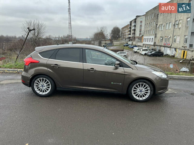 Коричневий Форд Фокус, об'ємом двигуна 0 л та пробігом 113 тис. км за 8499 $, фото 3 на Automoto.ua
