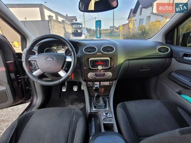 Коричневый Форд Фокус, объемом двигателя 1.6 л и пробегом 202 тыс. км за 4900 $, фото 1 на Automoto.ua