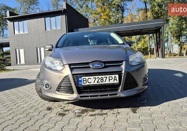Форд Фокус 2013 в Львове на Automoto.ua Коричневый Форд Фокус, объемом двигателя 1 л и пробегом 106 тыс. км за 8400 $, фото 2 на Automoto.ua