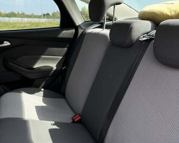 Форд Фокус 2013 в Львове на Automoto.ua Коричневый Форд Фокус, объемом двигателя 1 л и пробегом 154 тыс. км за 9500 $, фото 10 на Automoto.ua