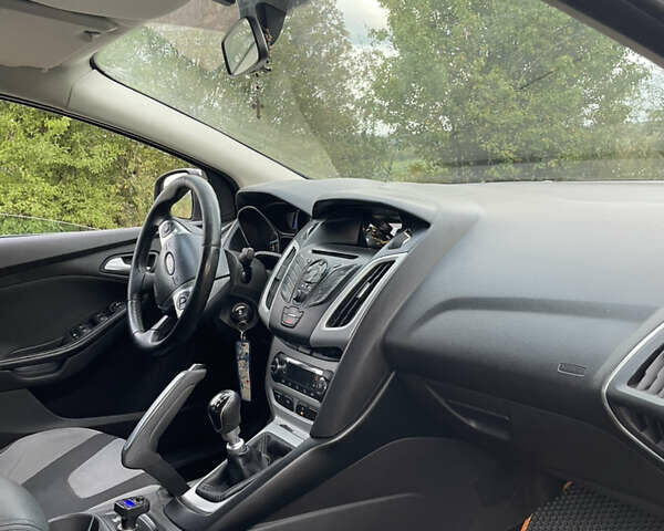 Коричневый Форд Фокус, объемом двигателя 1 л и пробегом 173 тыс. км за 6100 $, фото 4 на Automoto.ua