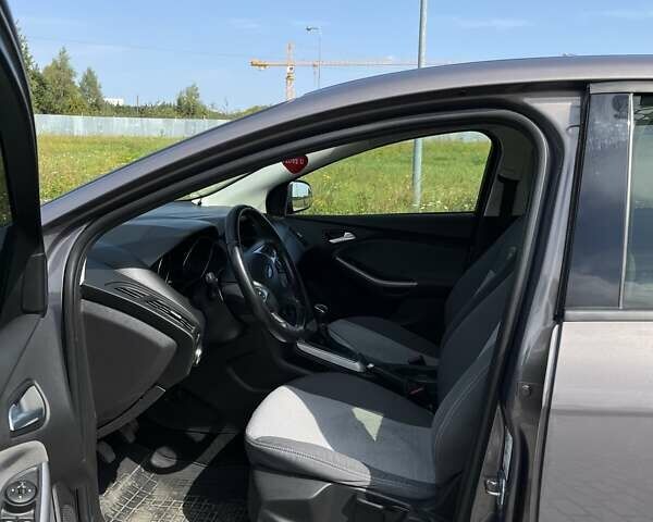 Форд Фокус 2013 в Львове на Automoto.ua Коричневый Форд Фокус, объемом двигателя 1 л и пробегом 154 тыс. км за 9500 $, фото 4 на Automoto.ua