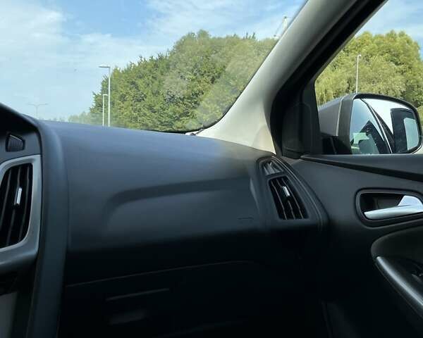 Форд Фокус 2013 в Львове на Automoto.ua Коричневый Форд Фокус, объемом двигателя 1 л и пробегом 154 тыс. км за 9500 $, фото 7 на Automoto.ua