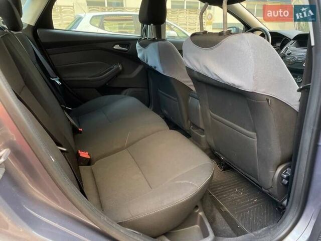 Форд Фокус 2015 у Києві на Automoto.ua Коричневий Форд Фокус, об'ємом двигуна 1 л та пробігом 183 тис. км за 7200 $, фото 11 на Automoto.ua