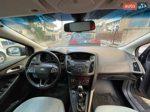 Форд Фокус 2015 у Києві на Automoto.ua Коричневий Форд Фокус, об'ємом двигуна 1 л та пробігом 183 тис. км за 7200 $, фото 1 на Automoto.ua