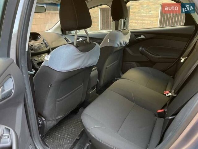 Форд Фокус 2015 у Києві на Automoto.ua Коричневий Форд Фокус, об'ємом двигуна 1 л та пробігом 183 тис. км за 7200 $, фото 8 на Automoto.ua