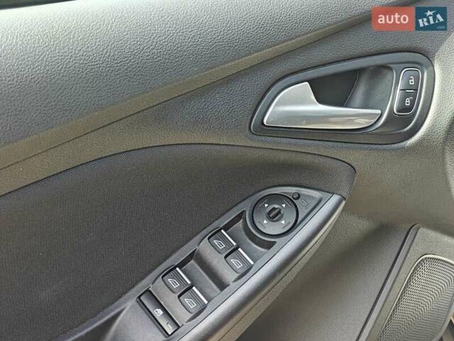 Коричневый Форд Фокус, объемом двигателя 1 л и пробегом 122 тыс. км за 8200 $, фото 10 на Automoto.ua