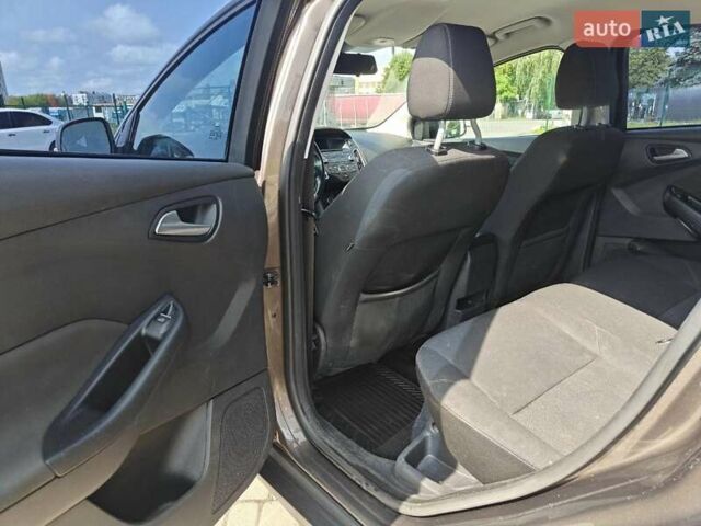 Коричневый Форд Фокус, объемом двигателя 1 л и пробегом 122 тыс. км за 8200 $, фото 17 на Automoto.ua