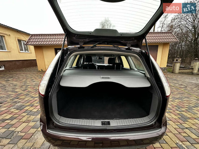 Коричневый Форд Фокус, объемом двигателя 1.8 л и пробегом 227 тыс. км за 5800 $, фото 27 на Automoto.ua