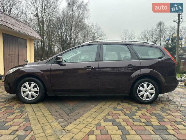 Коричневый Форд Фокус, объемом двигателя 1.8 л и пробегом 227 тыс. км за 5800 $, фото 11 на Automoto.ua