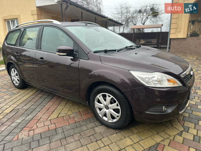 Коричневый Форд Фокус, объемом двигателя 1.8 л и пробегом 227 тыс. км за 5800 $, фото 1 на Automoto.ua