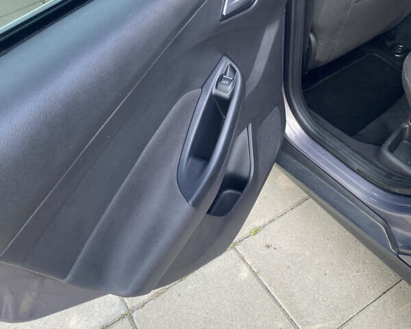 Коричневый Форд Фокус, объемом двигателя 1.6 л и пробегом 158 тыс. км за 8200 $, фото 15 на Automoto.ua