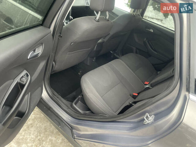 Коричневий Форд Фокус, об'ємом двигуна 1.6 л та пробігом 237 тис. км за 7300 $, фото 14 на Automoto.ua