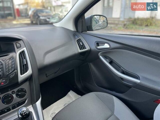 Коричневый Форд Фокус, объемом двигателя 1.6 л и пробегом 256 тыс. км за 9100 $, фото 29 на Automoto.ua