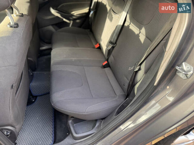 Коричневый Форд Фокус, объемом двигателя 1 л и пробегом 185 тыс. км за 4499 $, фото 7 на Automoto.ua