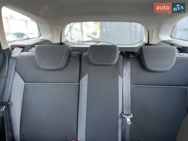 Коричневый Форд Фокус, объемом двигателя 1.6 л и пробегом 256 тыс. км за 9100 $, фото 22 на Automoto.ua