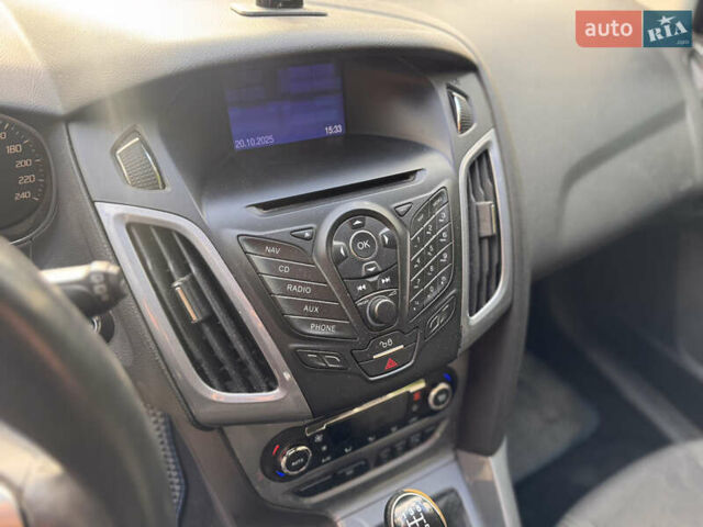 Коричневый Форд Фокус, объемом двигателя 1 л и пробегом 185 тыс. км за 4499 $, фото 6 на Automoto.ua