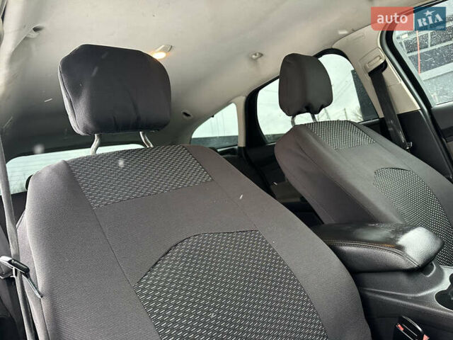 Коричневый Форд Фокус, объемом двигателя 1.56 л и пробегом 268 тыс. км за 5650 $, фото 24 на Automoto.ua