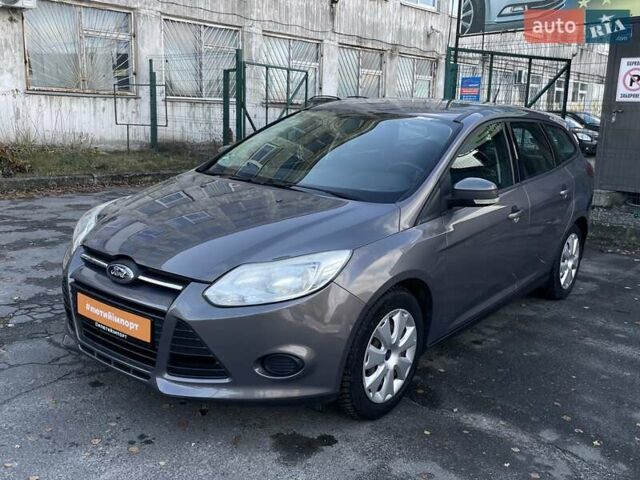 Коричневый Форд Фокус, объемом двигателя 1.6 л и пробегом 256 тыс. км за 9100 $, фото 2 на Automoto.ua