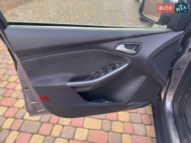 Коричневый Форд Фокус, объемом двигателя 1 л и пробегом 185 тыс. км за 4499 $, фото 5 на Automoto.ua